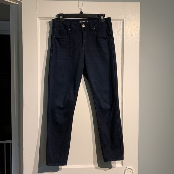 Nanette by Nanette Lepore jeans - Picture 4 of 8